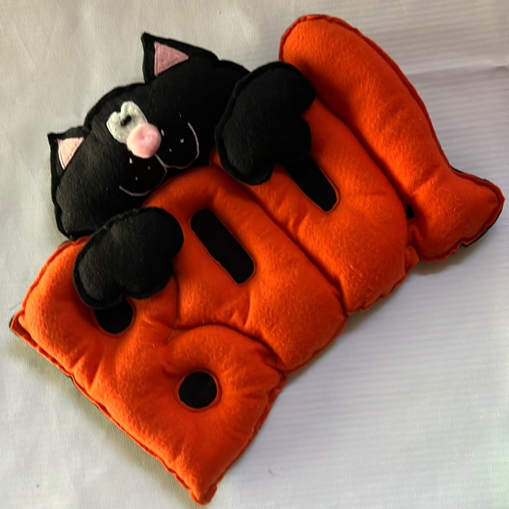 BOO! Stuffed Felt Sign